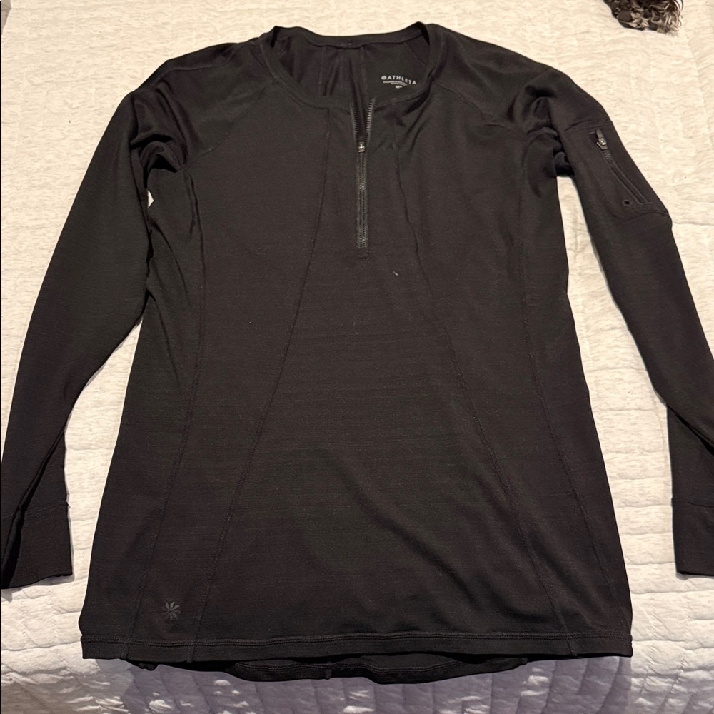 Athleta Black Long Sleeve Swim Rash Guard Top ** medium tall